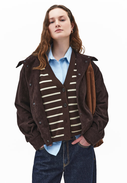 Kahverengi V Yaka Çizgili Hırka