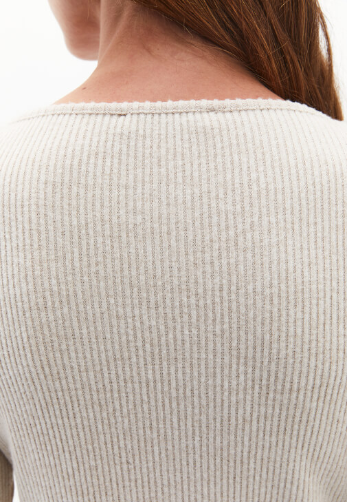 Bot Yaka Bluz ve Pantolon Kombini