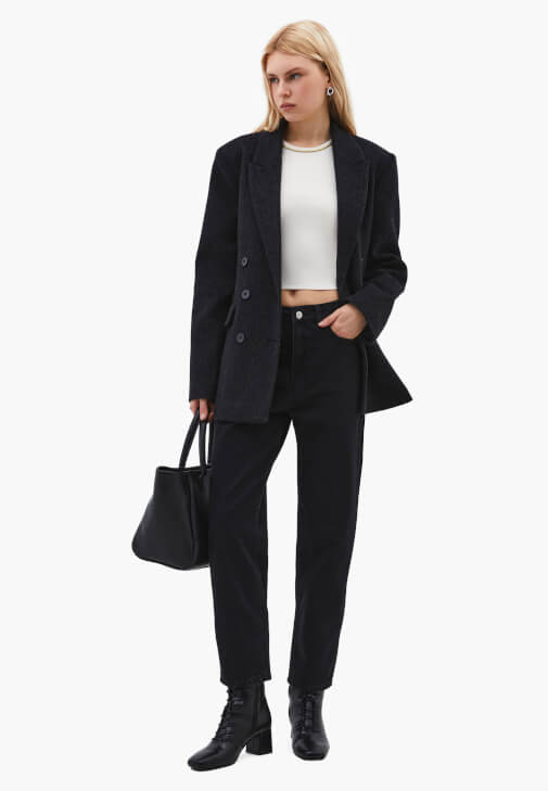  Simli Atlet ve Mom-Fit Pantolon Kombini