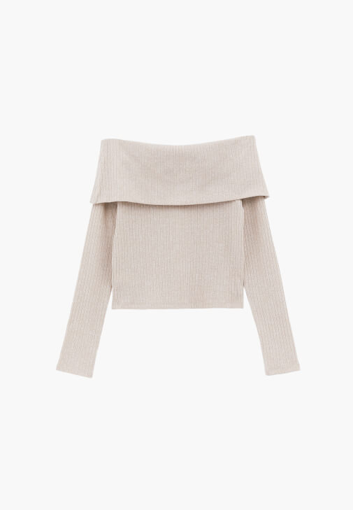 Off-Shoulder Kazak ve Denim Kombini