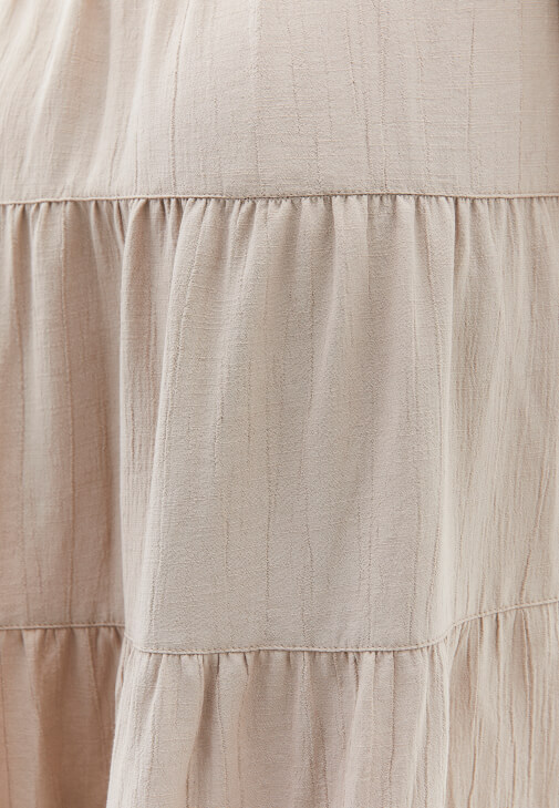 Yüksek Bel Etek ve Yün Kazak Kombini