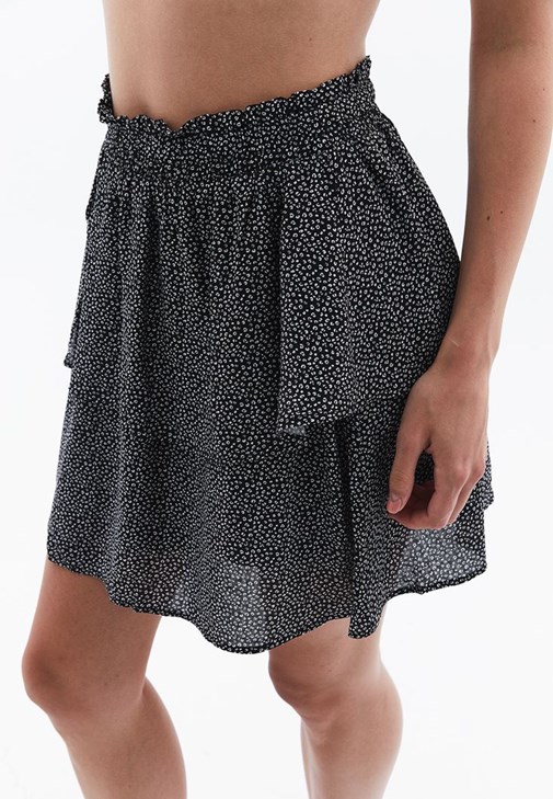 Desenli Etek ve Crop Atlet Kombini