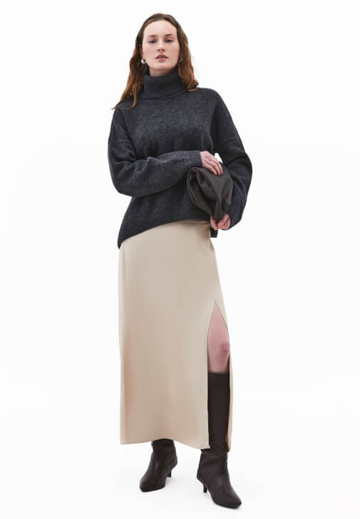 Bej Yüksek Bel Yırtmaçlı Midi Etek