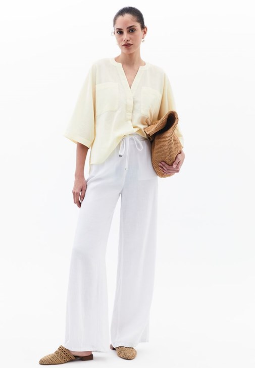 Oversize Gömlek ve Keten Wide-Leg Pantolon Kombini