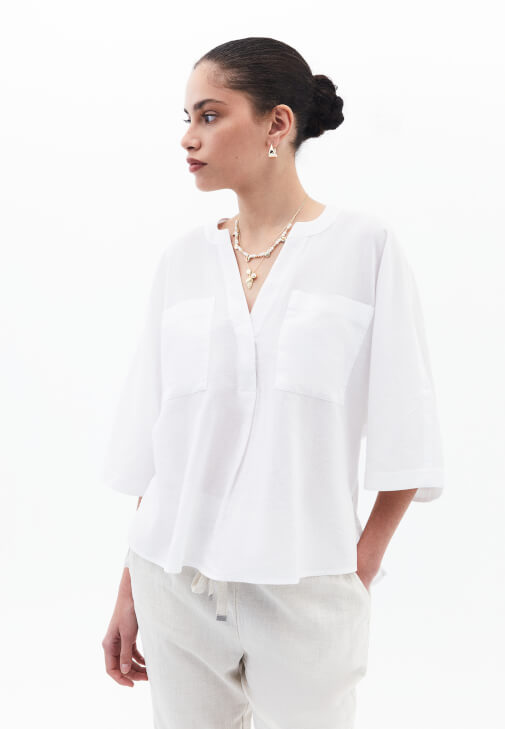 Cepli Oversize Gömlek ve Keten Pantolon Kombini