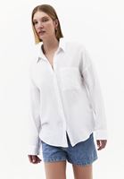 Bayan Beyaz Cep Detaylı Pamuklu Gömlek