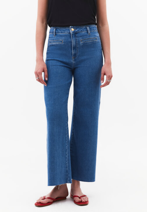 Wide-Leg Pantolon ve U Yaka Atlet Kombini