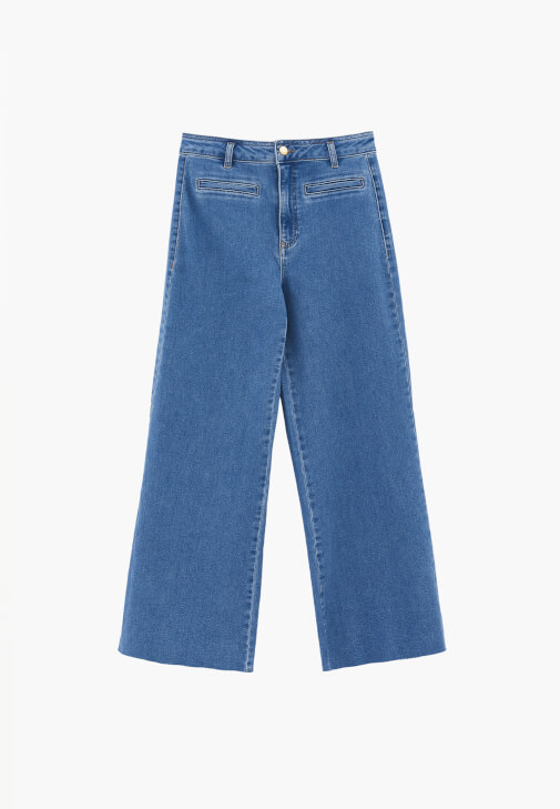 Wide-Leg Pantolon ve U Yaka Atlet Kombini