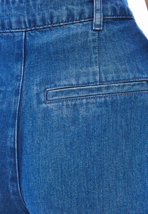 Wide-Leg Pantolon ve Atlet Kombini