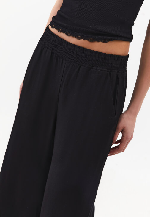 Culotte Pantolon ve Atlet Kombini